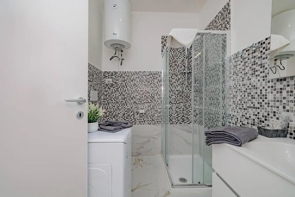 Wonderful Home - Isola District Milano 0*,