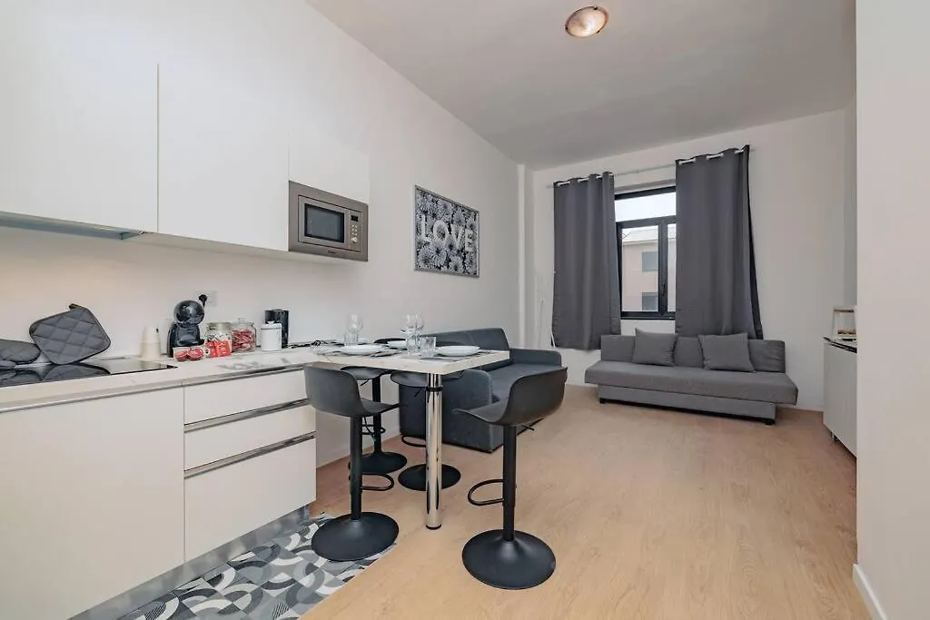 Wonderful Home - Isola District Milano 0*,  Italien